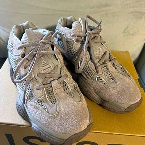 Yeezy 500 Ash Grey